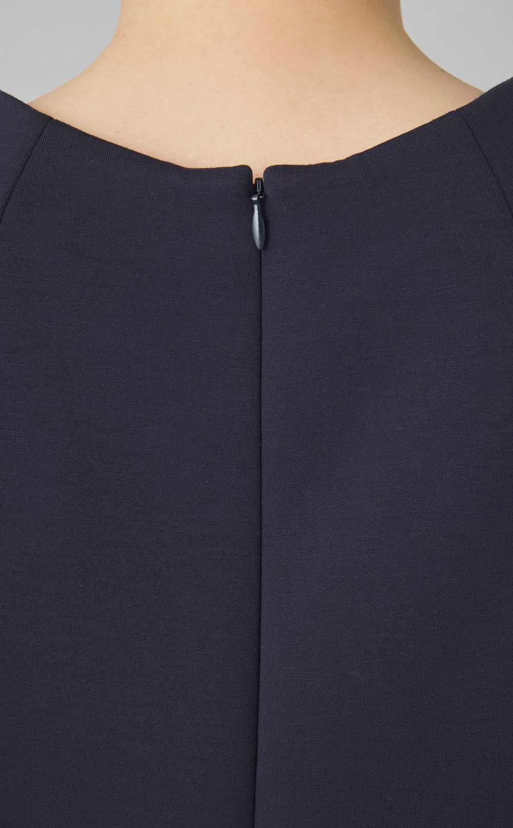 パールポケットIラインワンピース