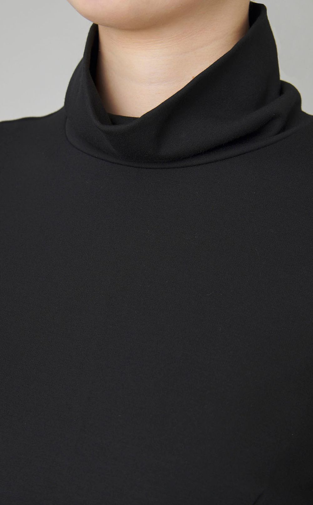 Vanessaハイネックジャージワンピース