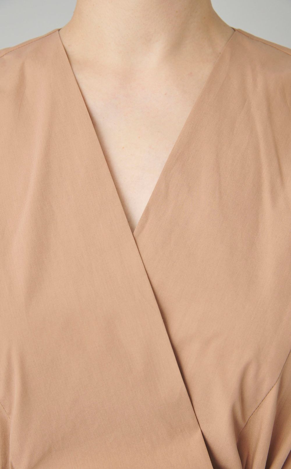 コットンVネックサイドギャザーワンピース