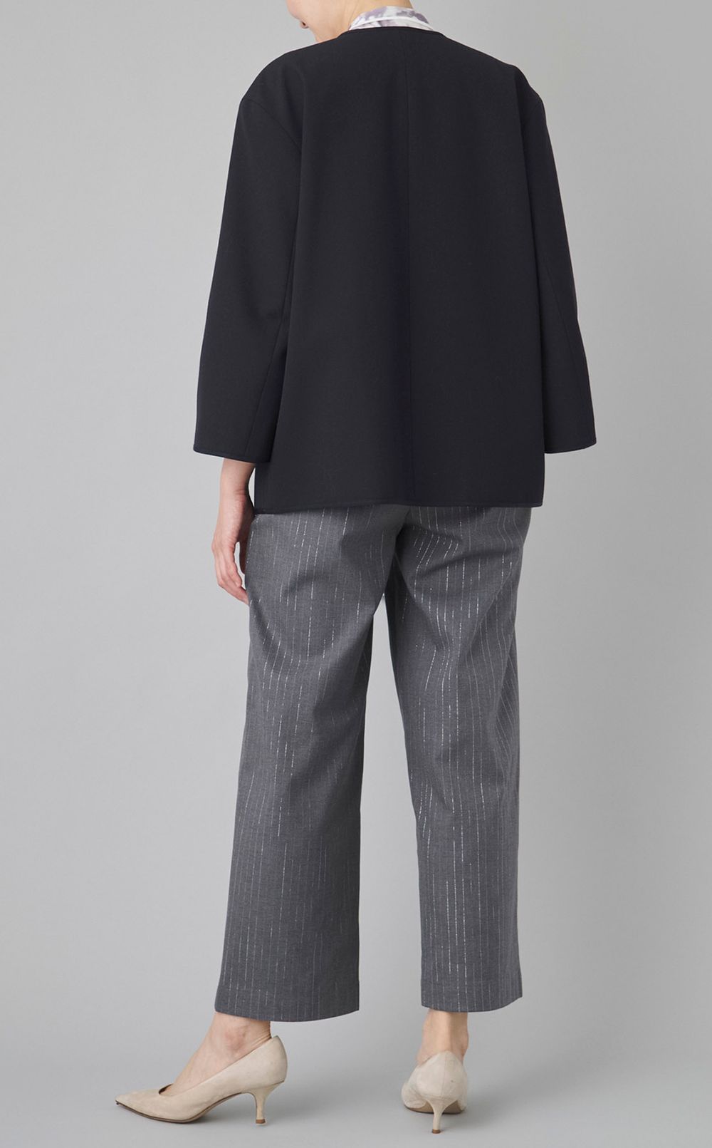 クルーネックミディジャケット