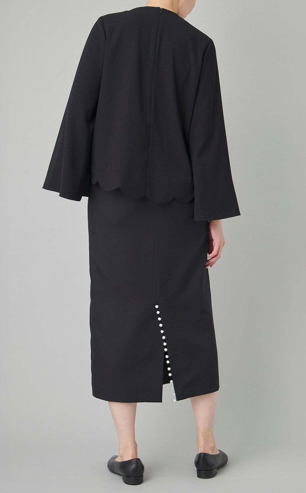 パールスリーブケープブラウス