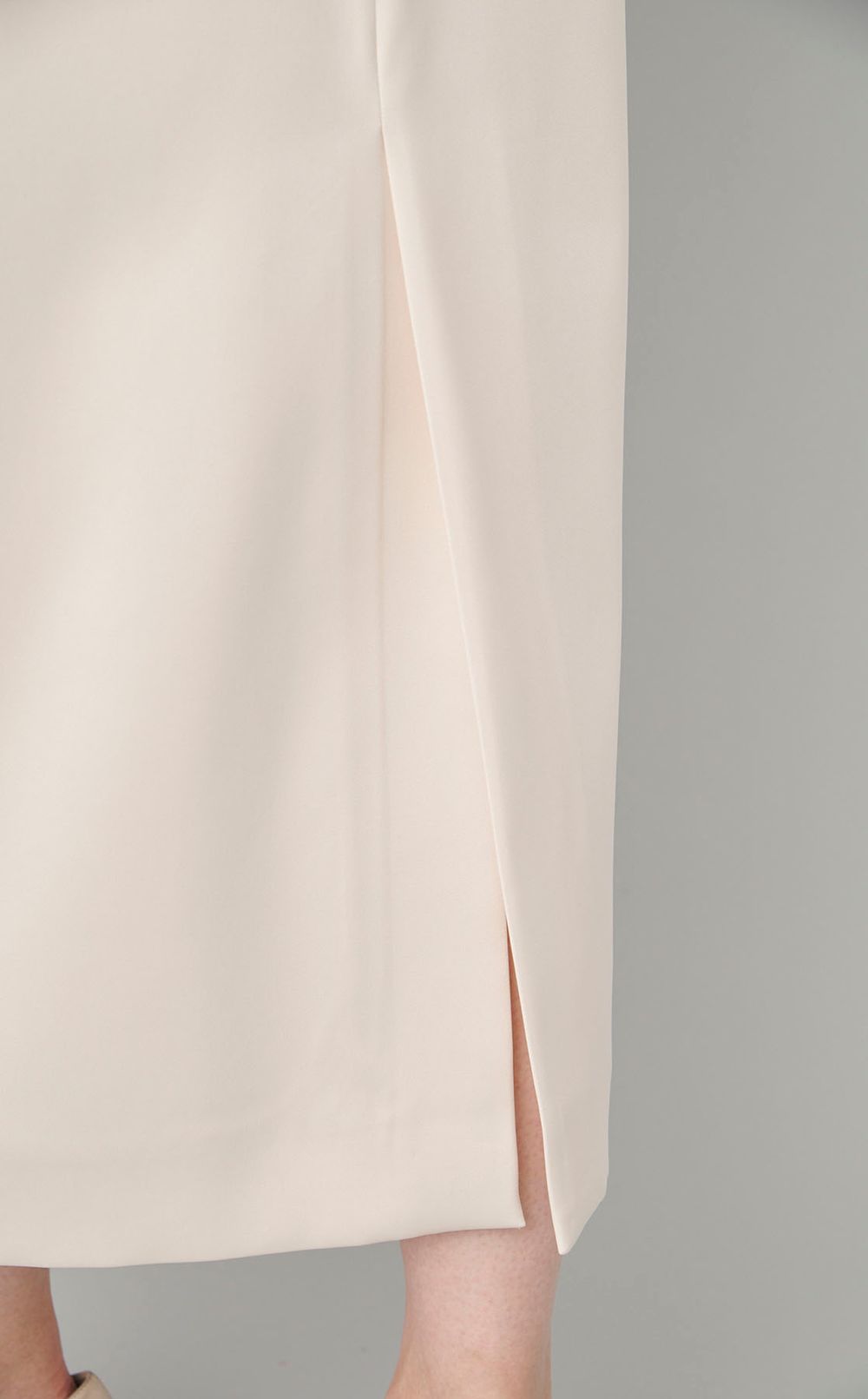 サテンタックショルダーワンピース