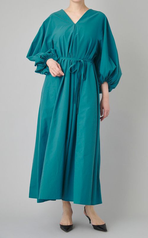 Vネックギャザーワンピース