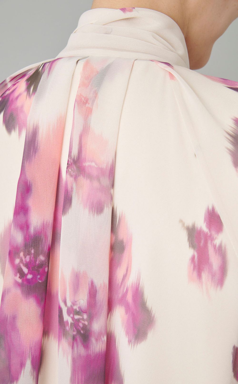 フラワープリントロングブラウス