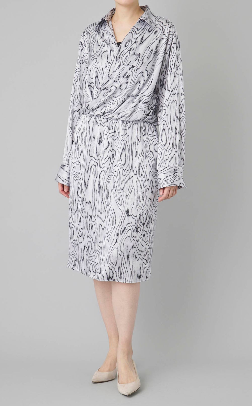 プリントサテンシャツワンピース