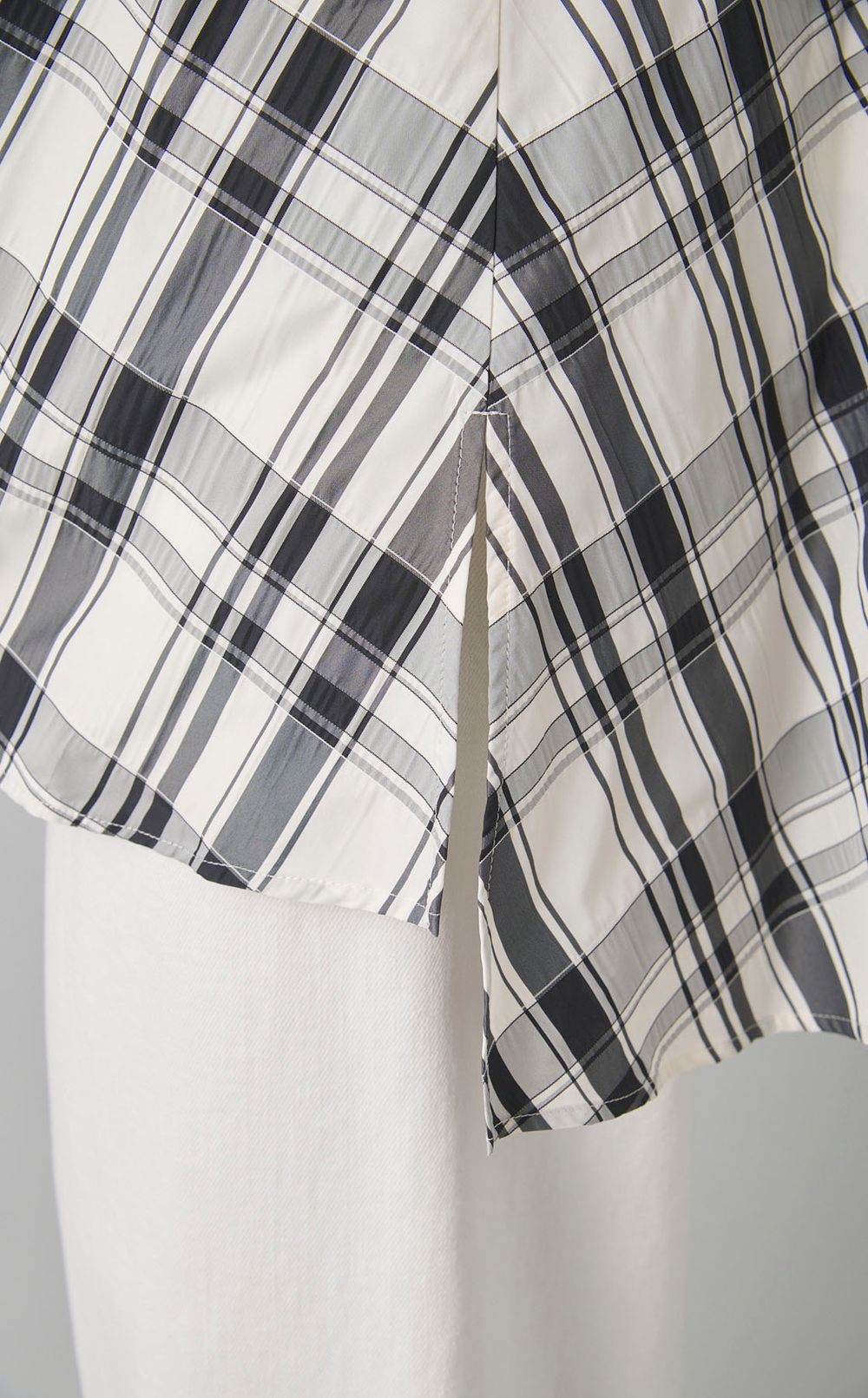 メモリータフタチェックブラウス