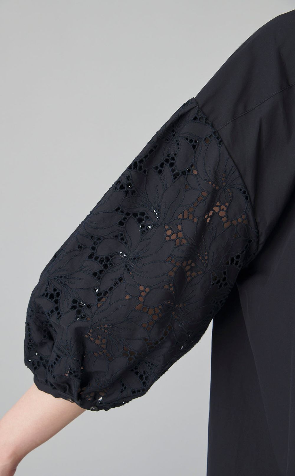 レースパフスリーブワンピース