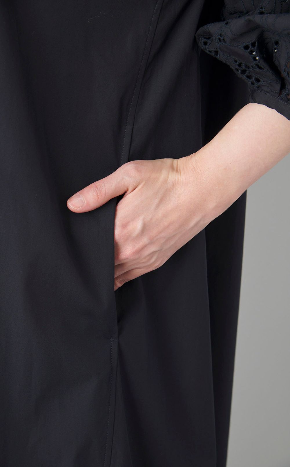 レースパフスリーブワンピース