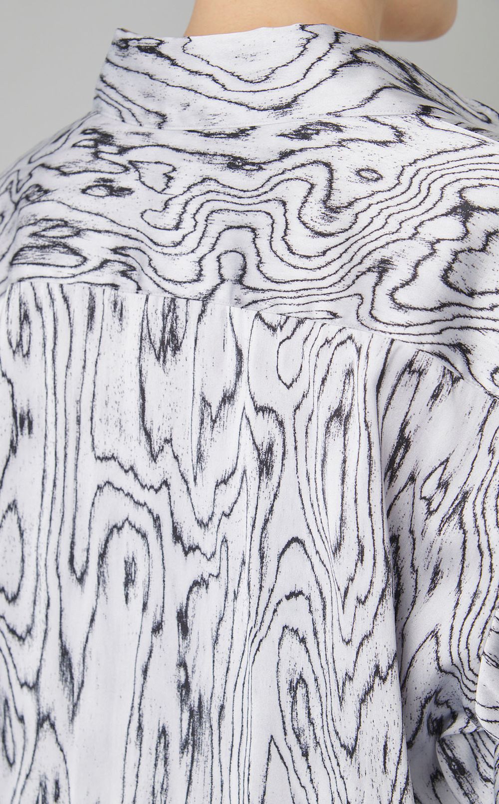 プリントサテンシャツワンピース