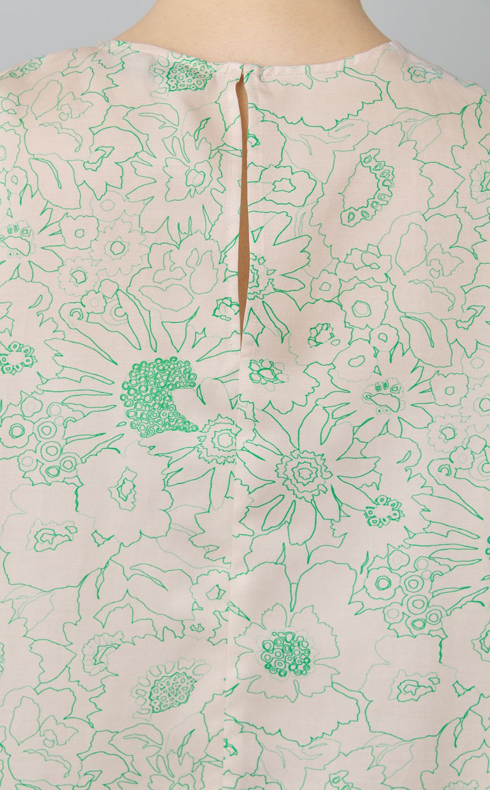 フラワープリントノースリーブトップス