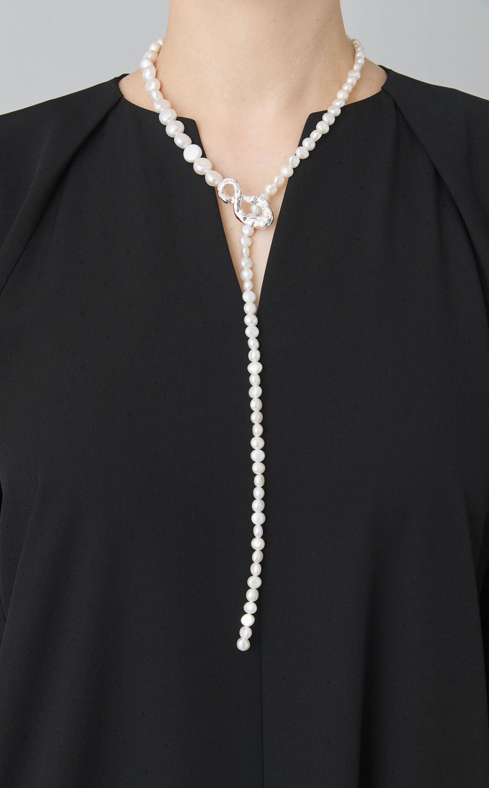 バロックパールラリエットネックレス