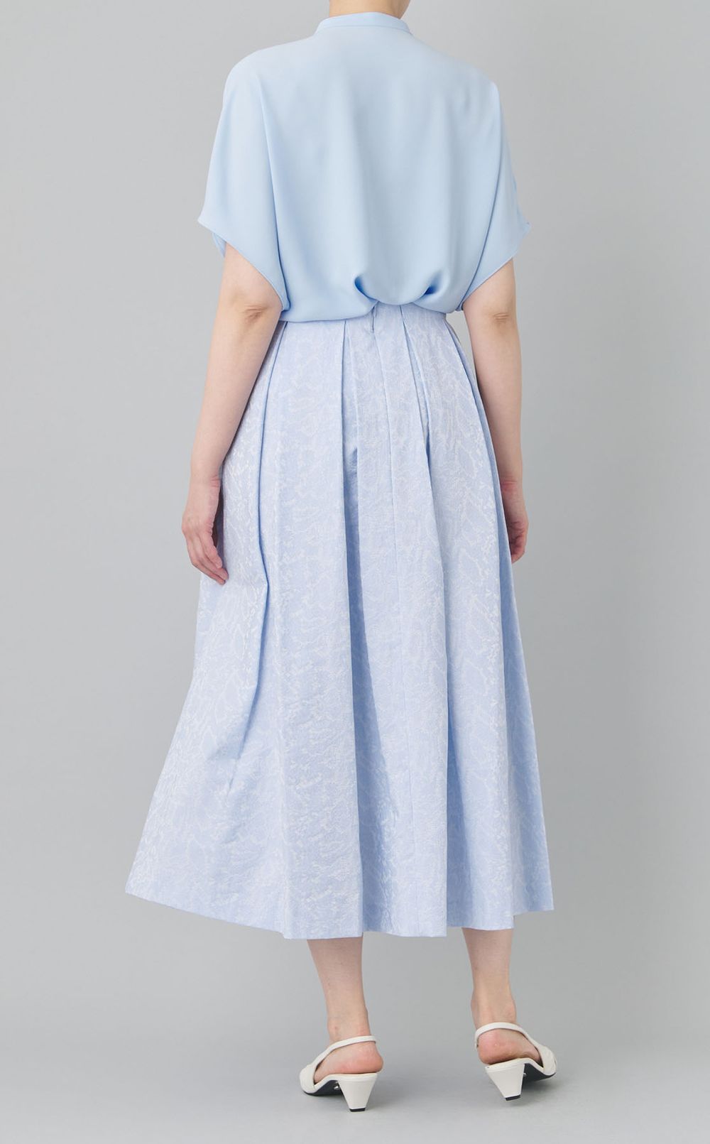 シャイニージャガードタックスカート