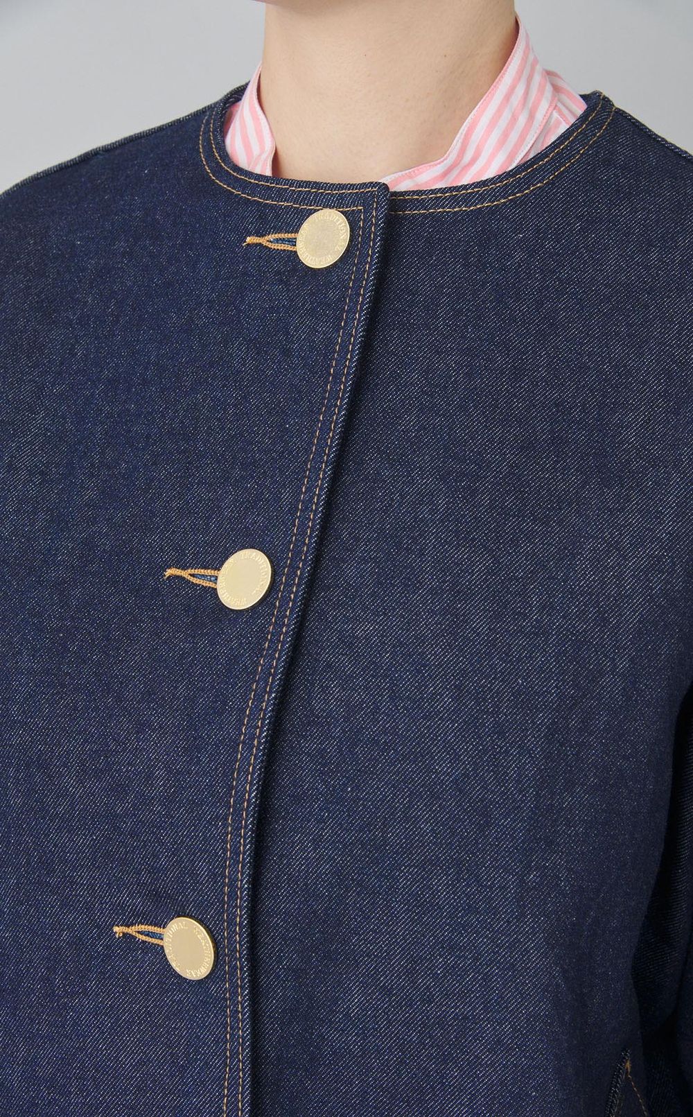 デニムノーカラージャケット
