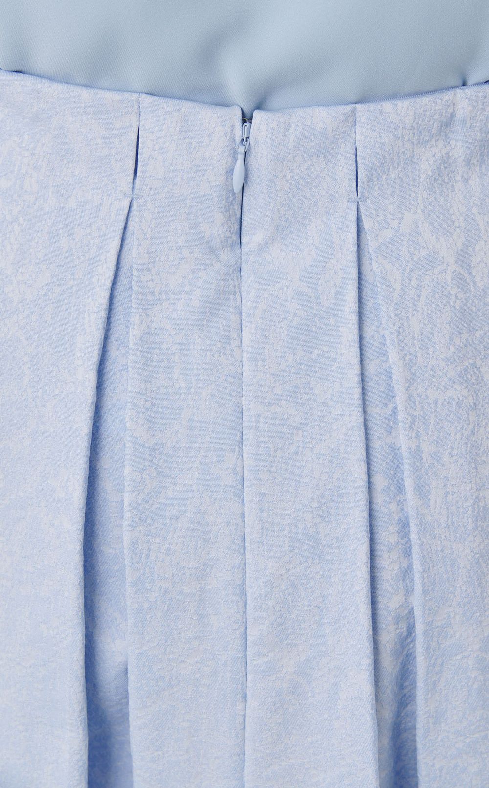 シャイニージャガードタックスカート