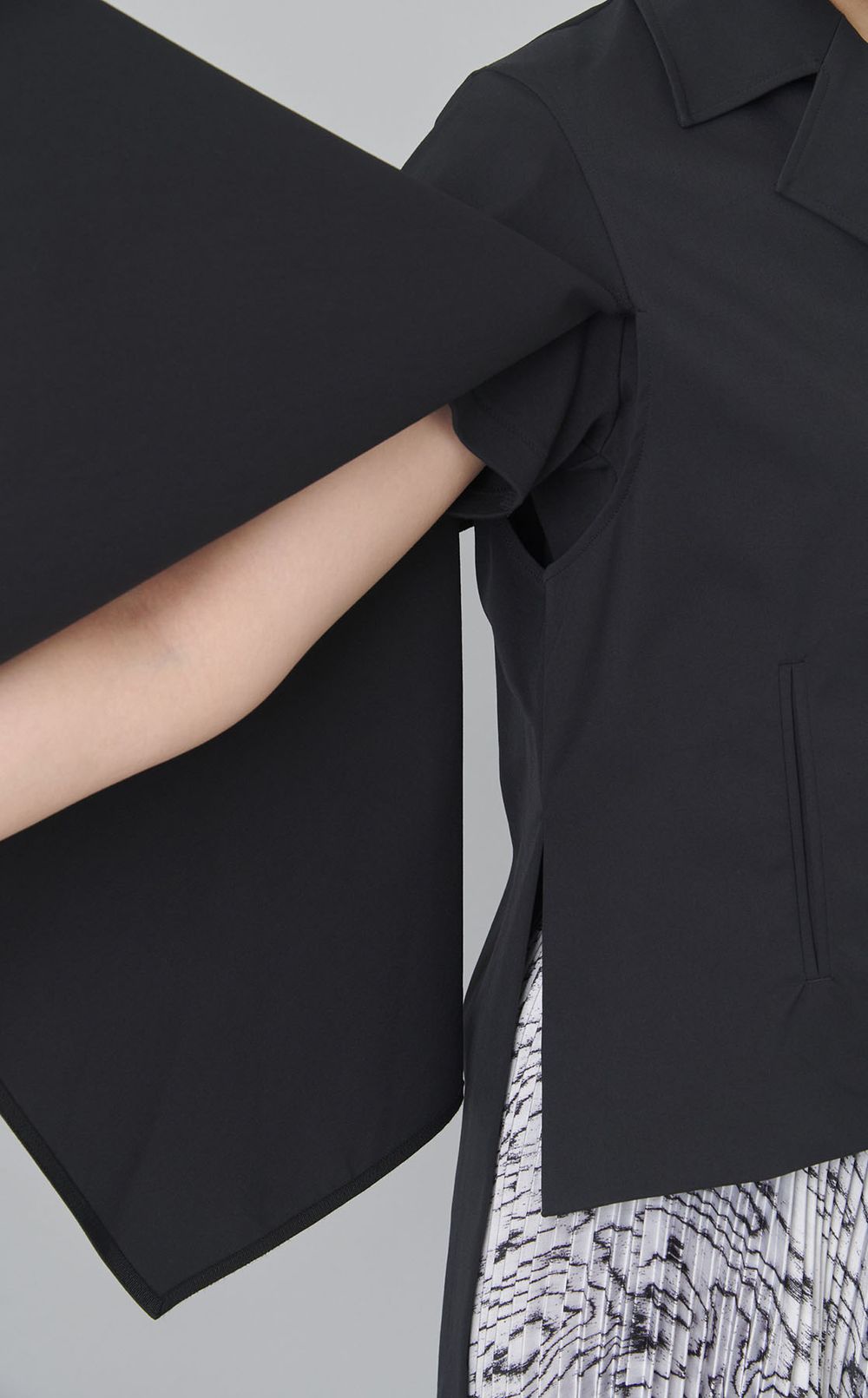 ナイロンツイルケープジャケット