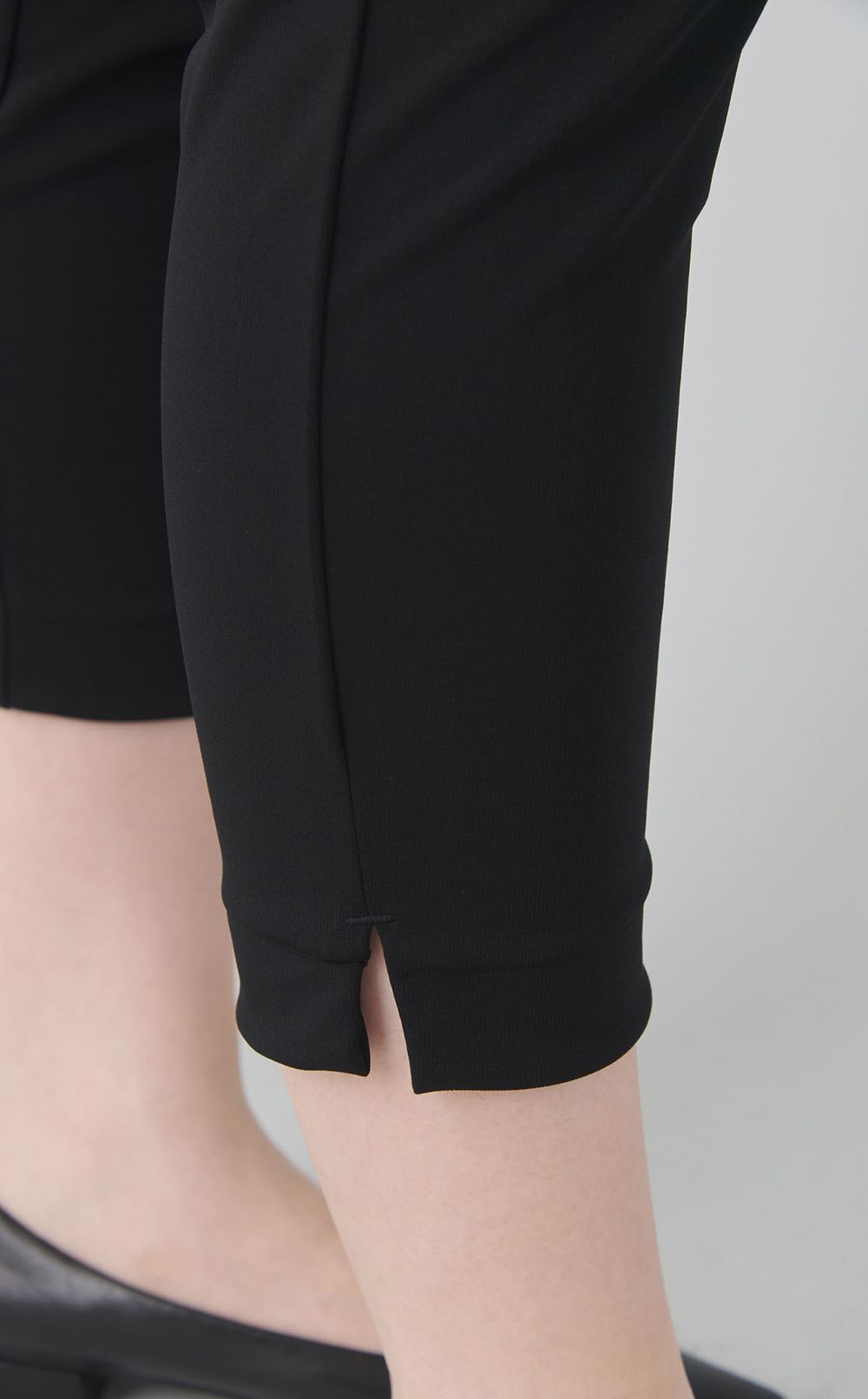 カプリマタニティパンツ