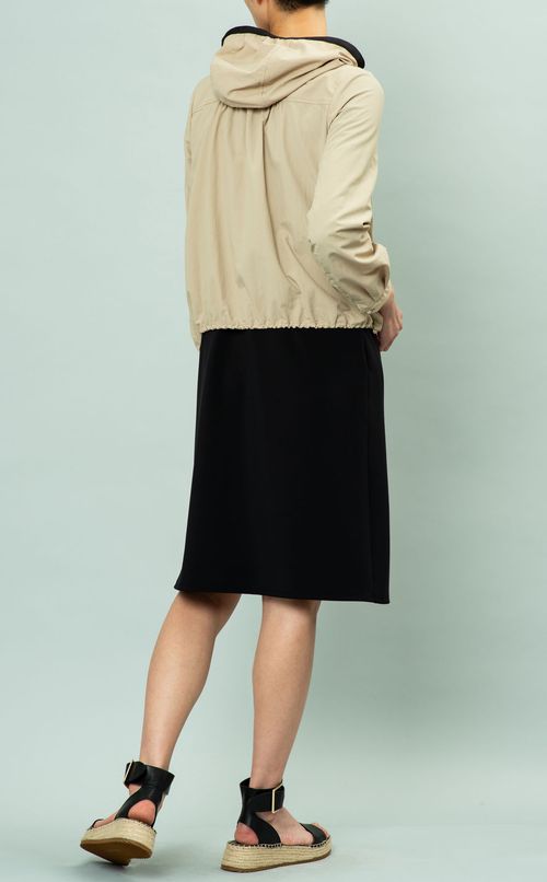 ナイロンフーディーショートジャケット