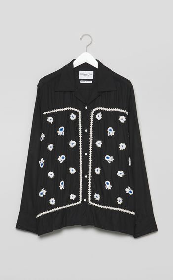 ハンドエンブロイダリーシャツ