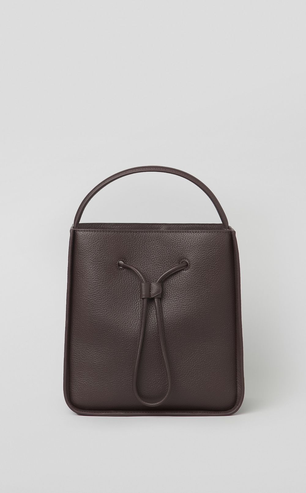 ドローストリングバゲットバッグ