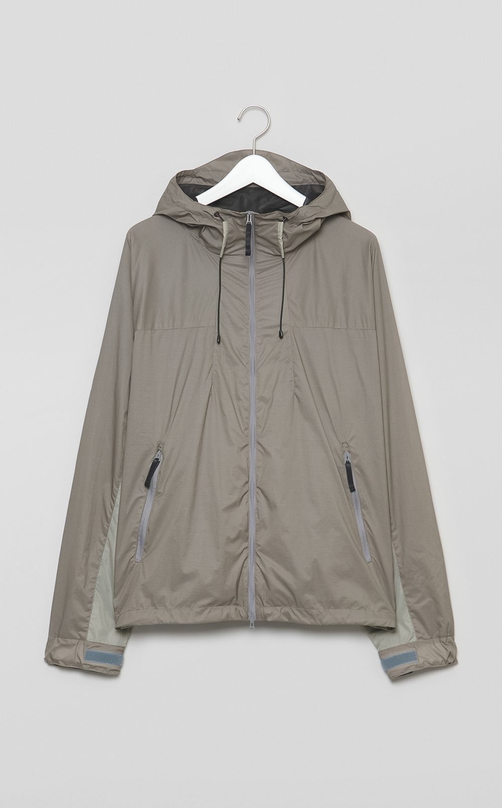 グリッドウィンドブレーカー