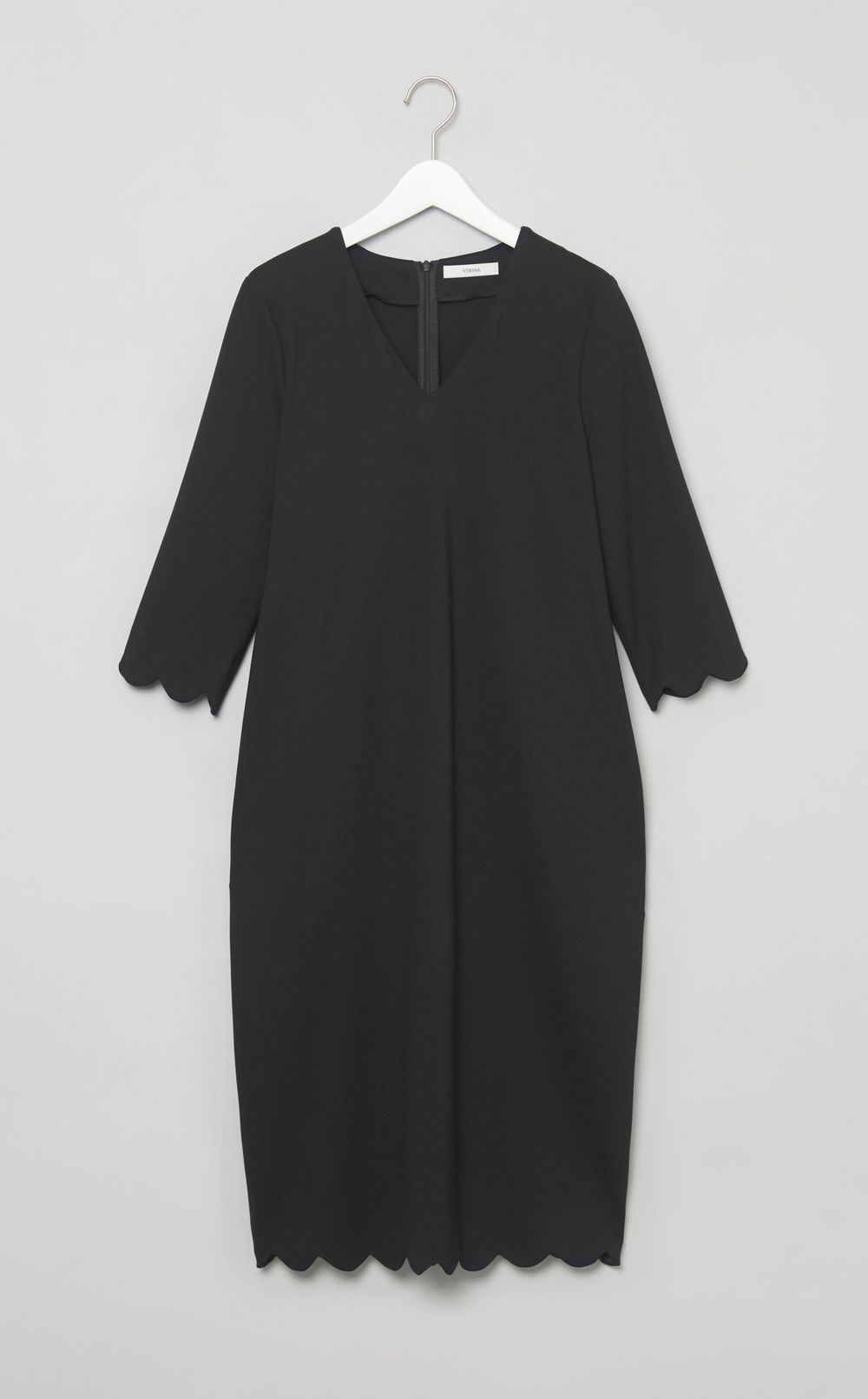 スカラップポンチワンピース