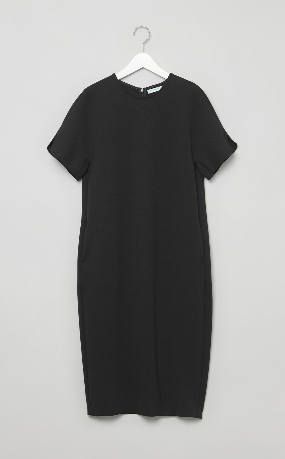 バックパールハーフスリーブワンピース