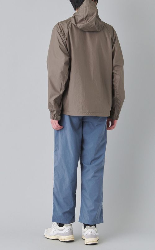 コンパクトパンツ