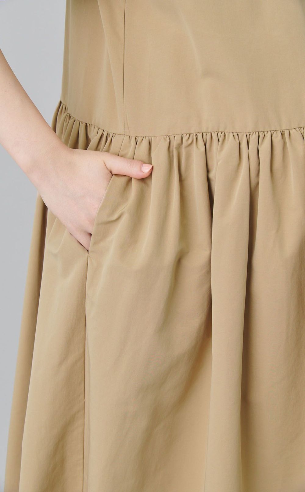 ハーフパフスリーブシャツワンピース