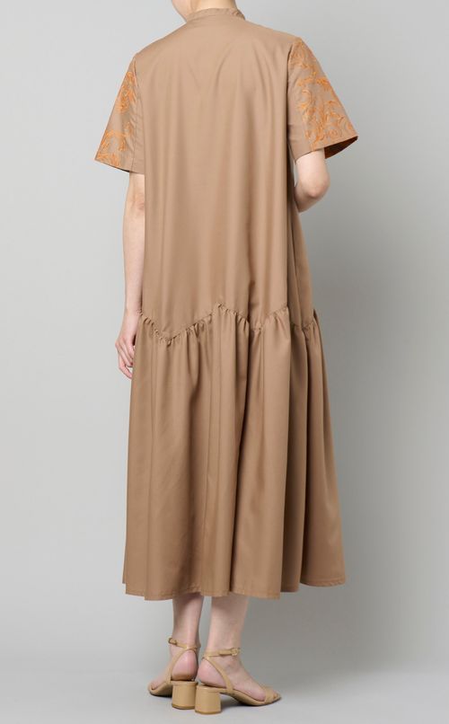 エンブロイダリータックワンピース