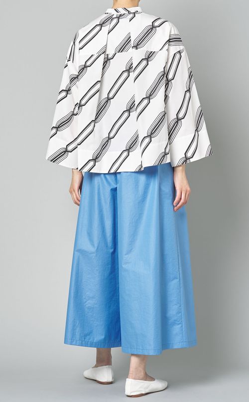 プリントバックタックフレアブラウス