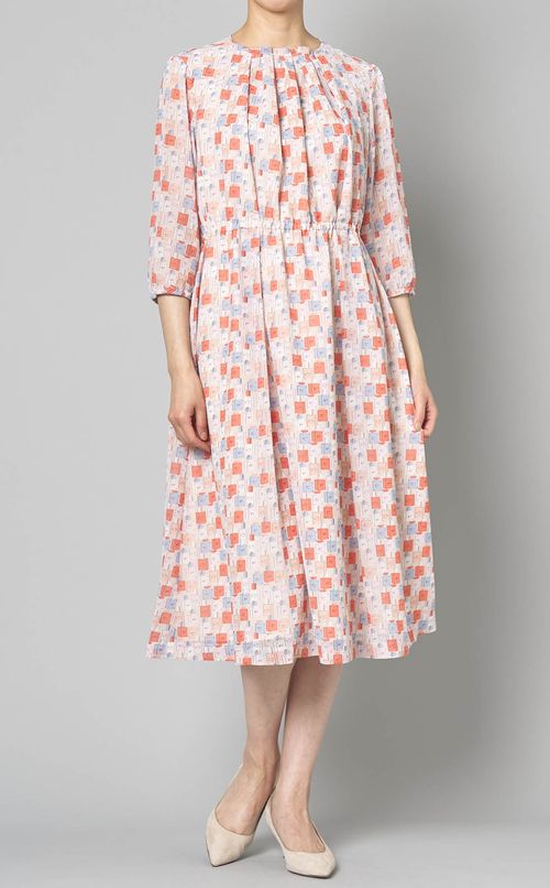 ボトルプリントギャザワンピース