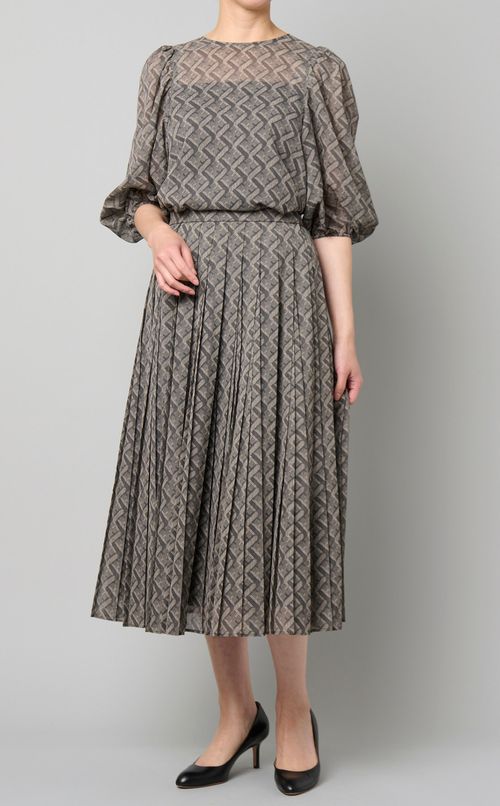 ジオメトリックプリーツスカート