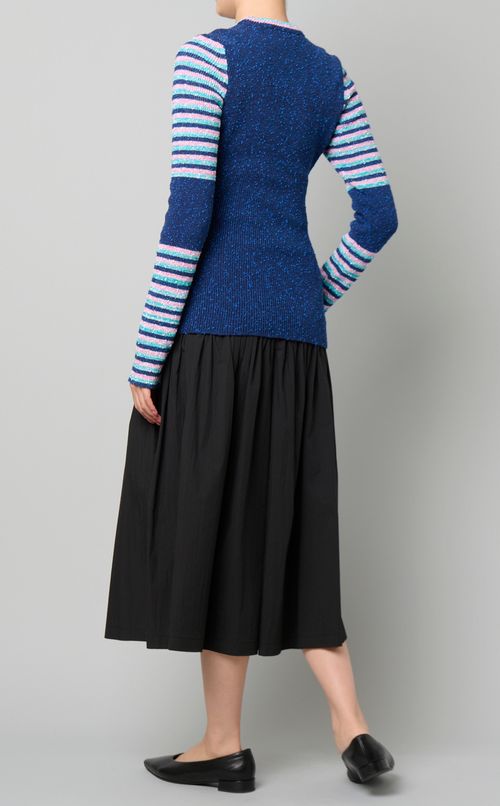 ボーダースリーブクルーネックニット