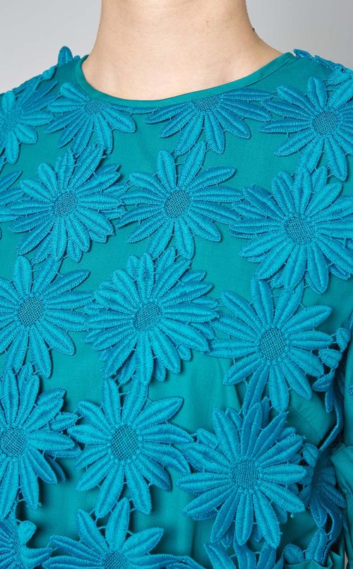 フラワーレースシャーリングワンピース