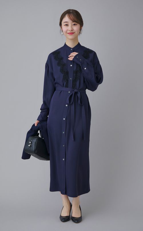 ストラップ付レザーハンドバッグ