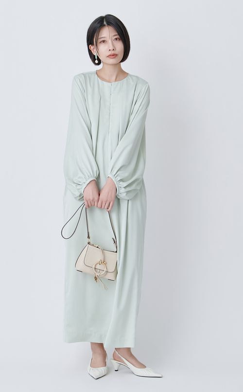 コンフォートサテンロングワンピース