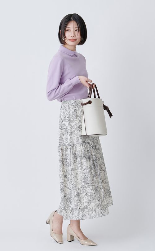 ボウタイハイネックニット