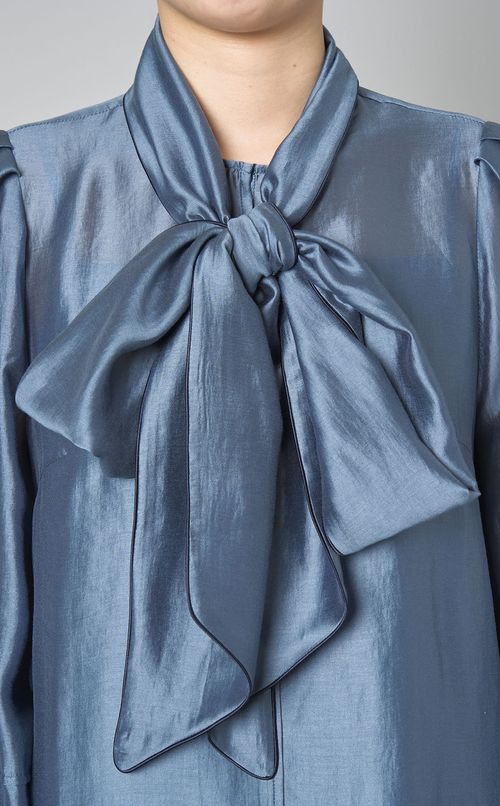 シアーボウタイパイピングブラウス