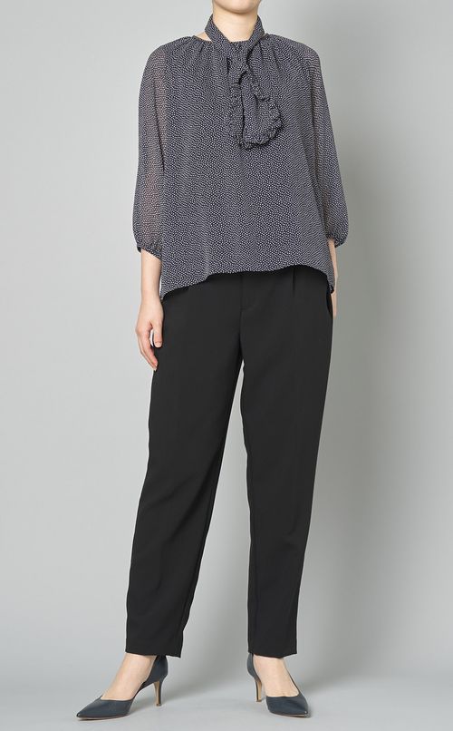 ボウタイ付ドットブラウス