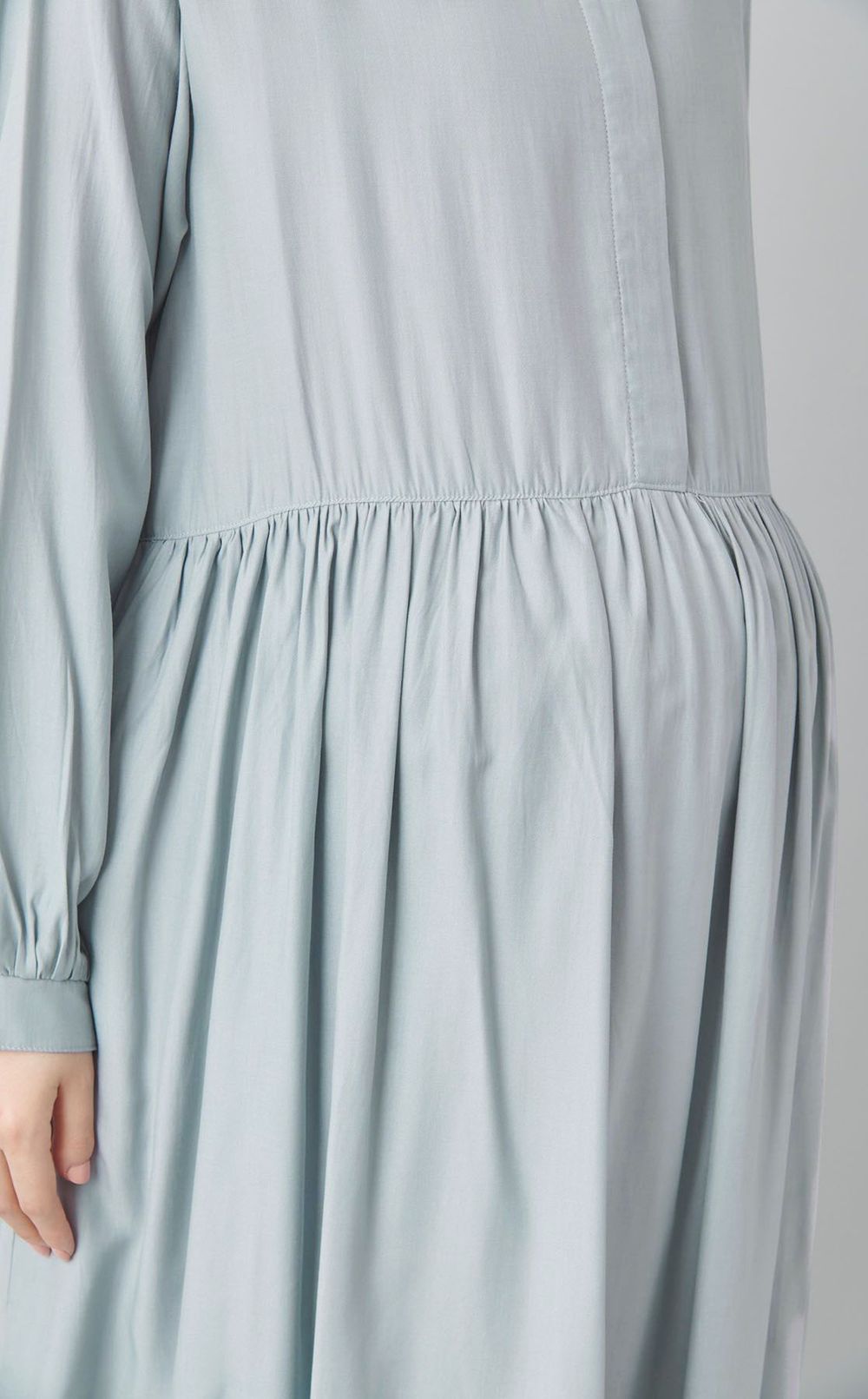 ウエスト切替ギャザーワンピース