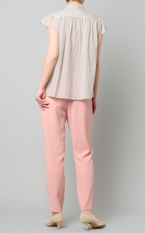 ジオメトリックボウタイブラウス