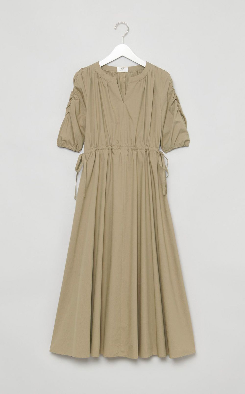 フィットアンドフレアギャザーワンピース