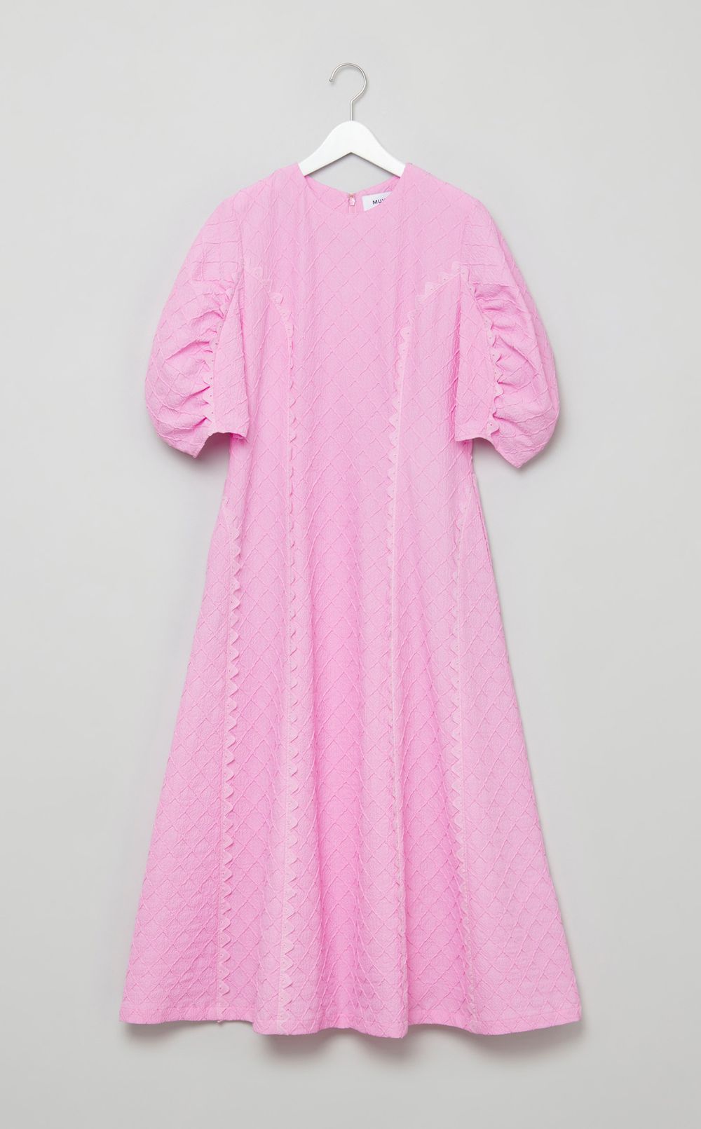 トライアングルレースワンピース