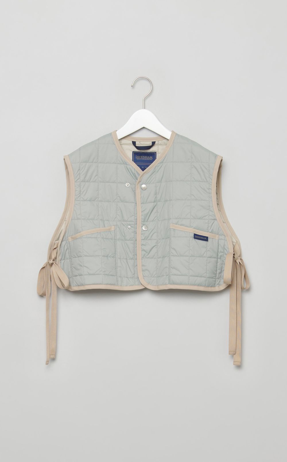 ライトキルティングショートベスト