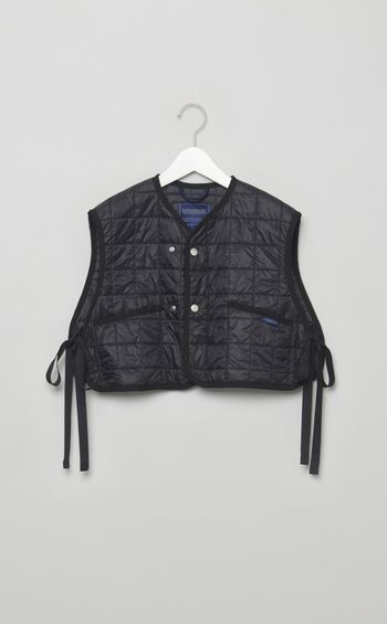 ライトキルティングショートベスト