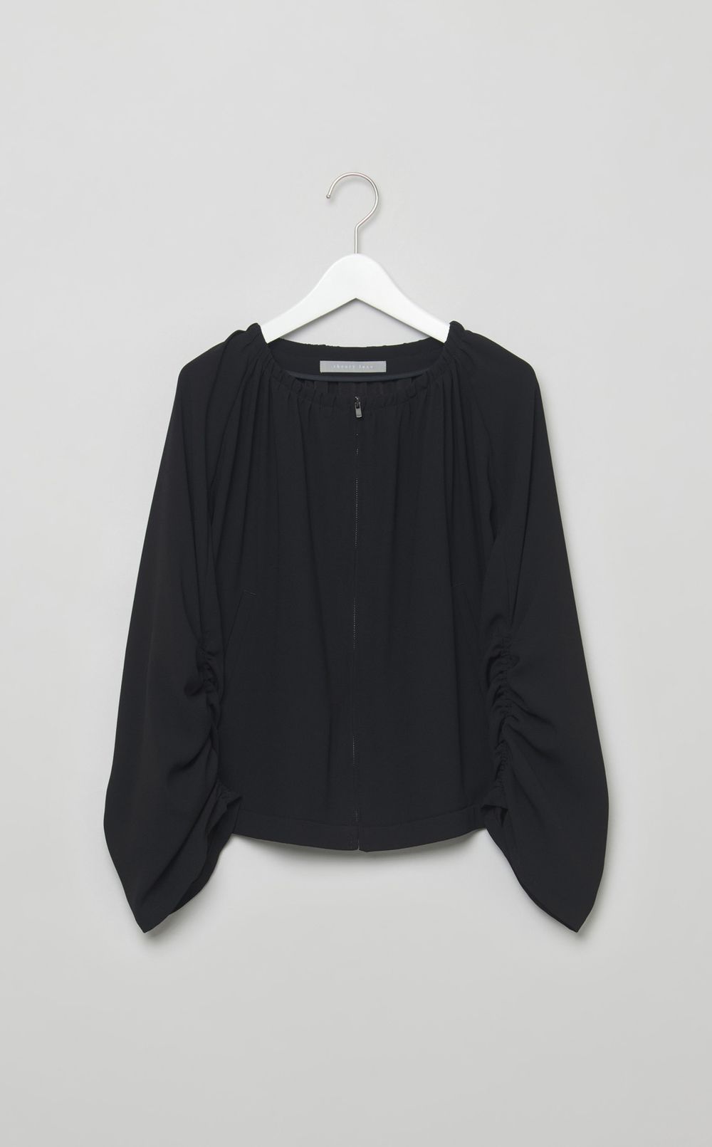 ギャザースリーブジップブルゾン