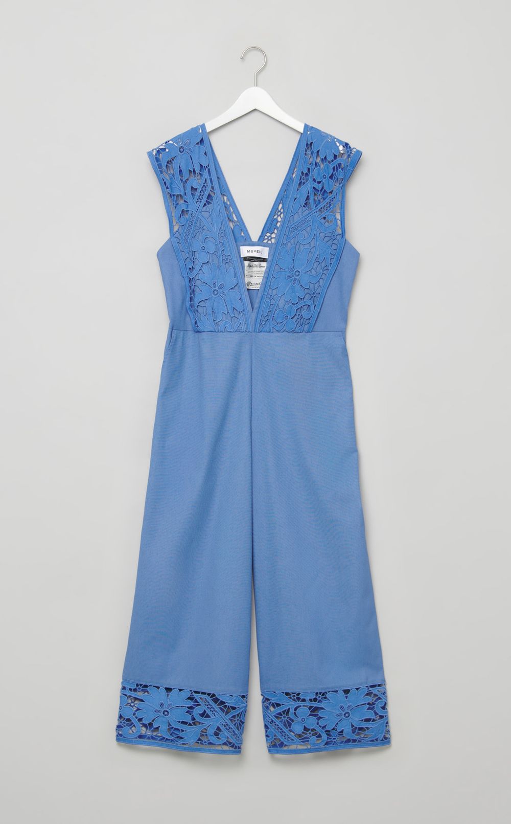 深Vネックレースサロペット