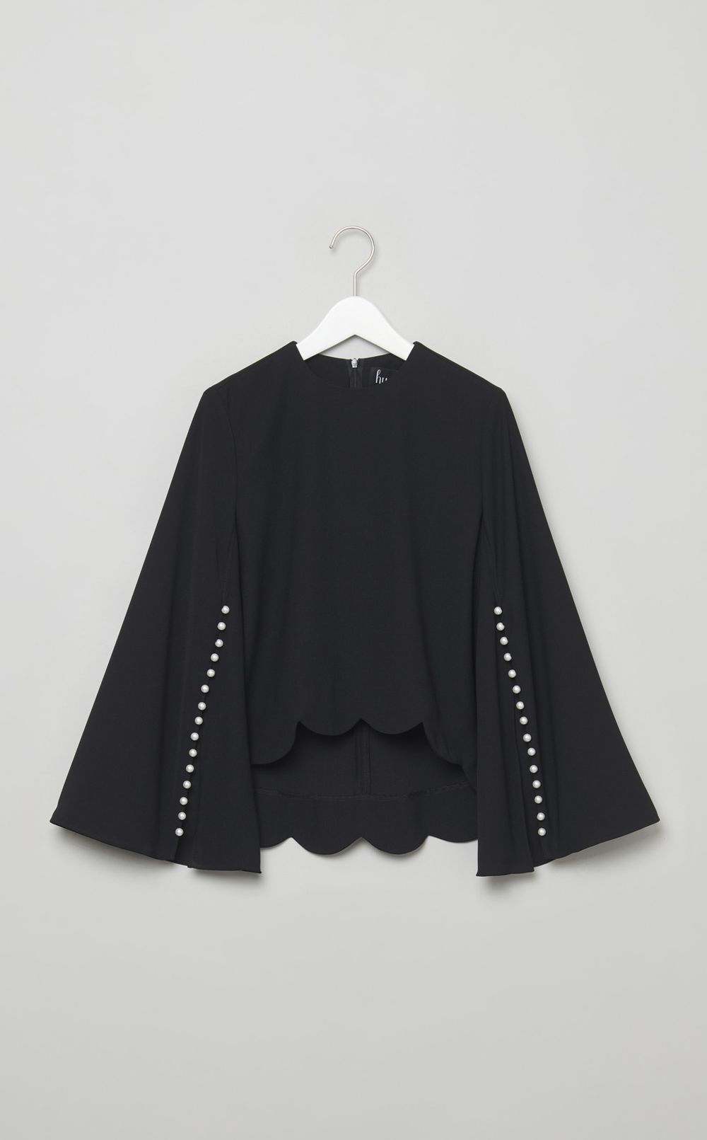パールスリーブケープブラウス