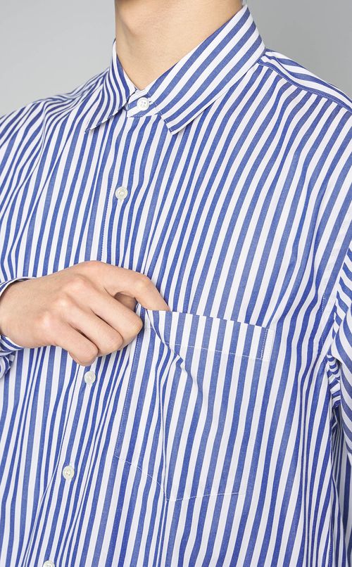 ストライプシャツ