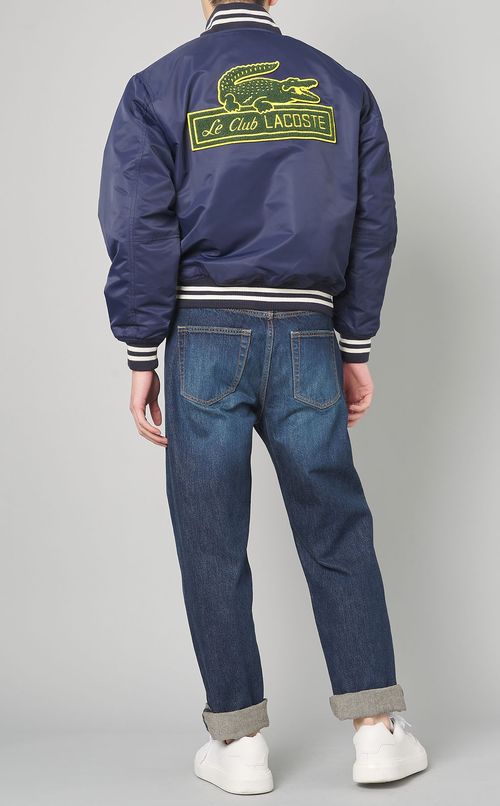 スタジアムジャンパー